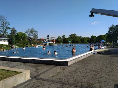 Afbeelding van Outdoor pool Merkstein (May-September)